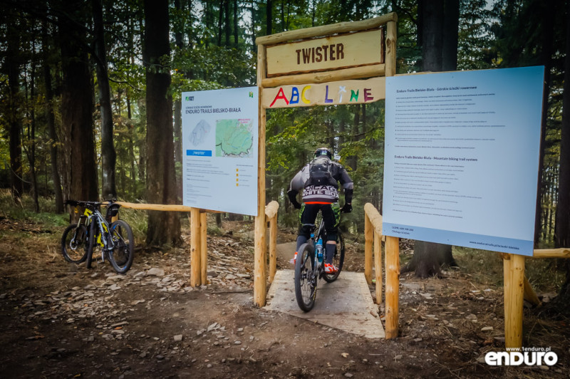 Ścieżki Enduro Trails Bielsko - Twister bramka