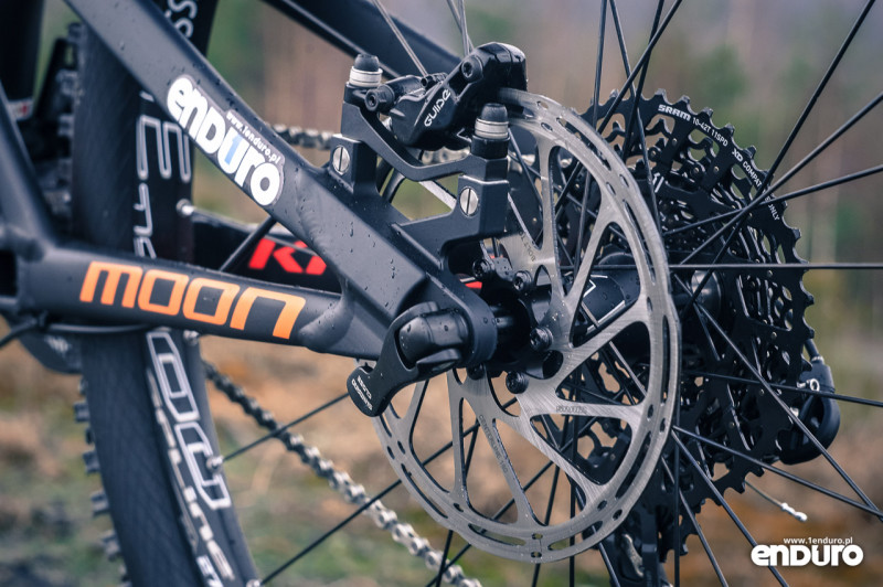 Kross Moon 2.0 2016 - SRAM Guide RS tył