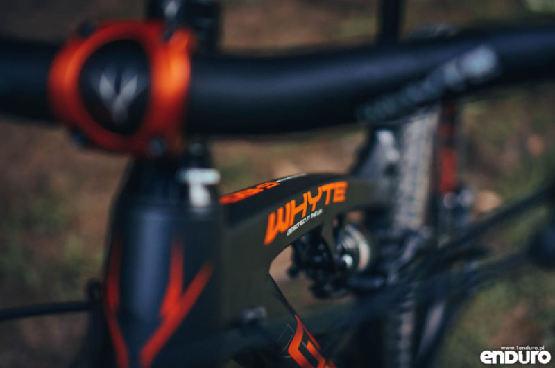 Whyte G-160 RS 2017 - top tube logo