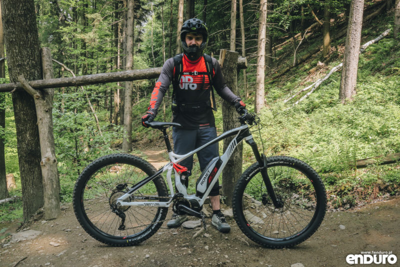 Test Shimano STEPS E8000 - e-bike Romet ERE 501