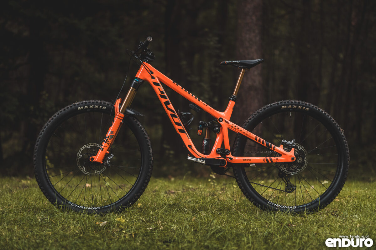 Pivot Firebird 2022