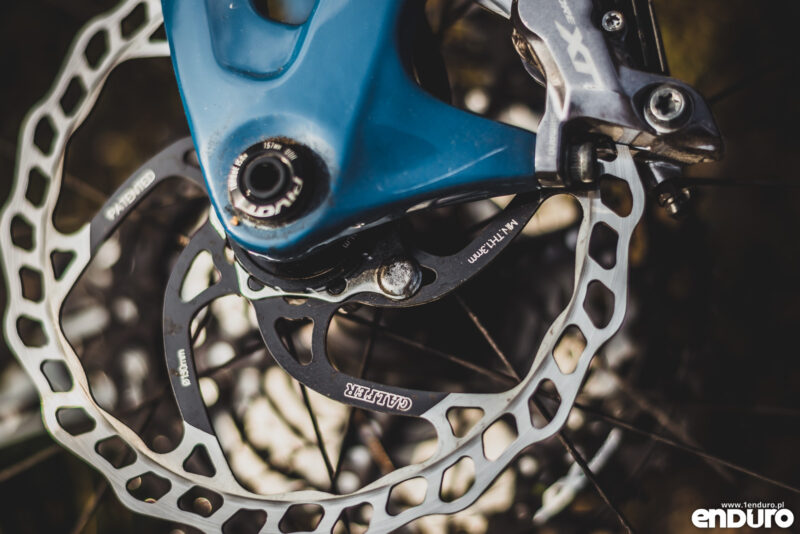 Pivot Shuttle SL