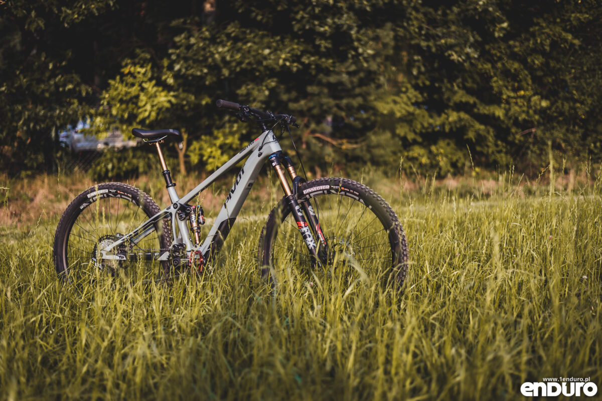 Pivot Shuttle SL