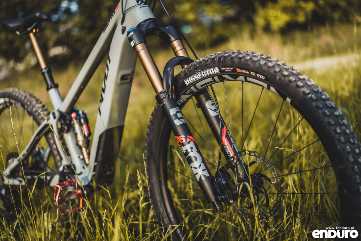 Pivot Shuttle SL
