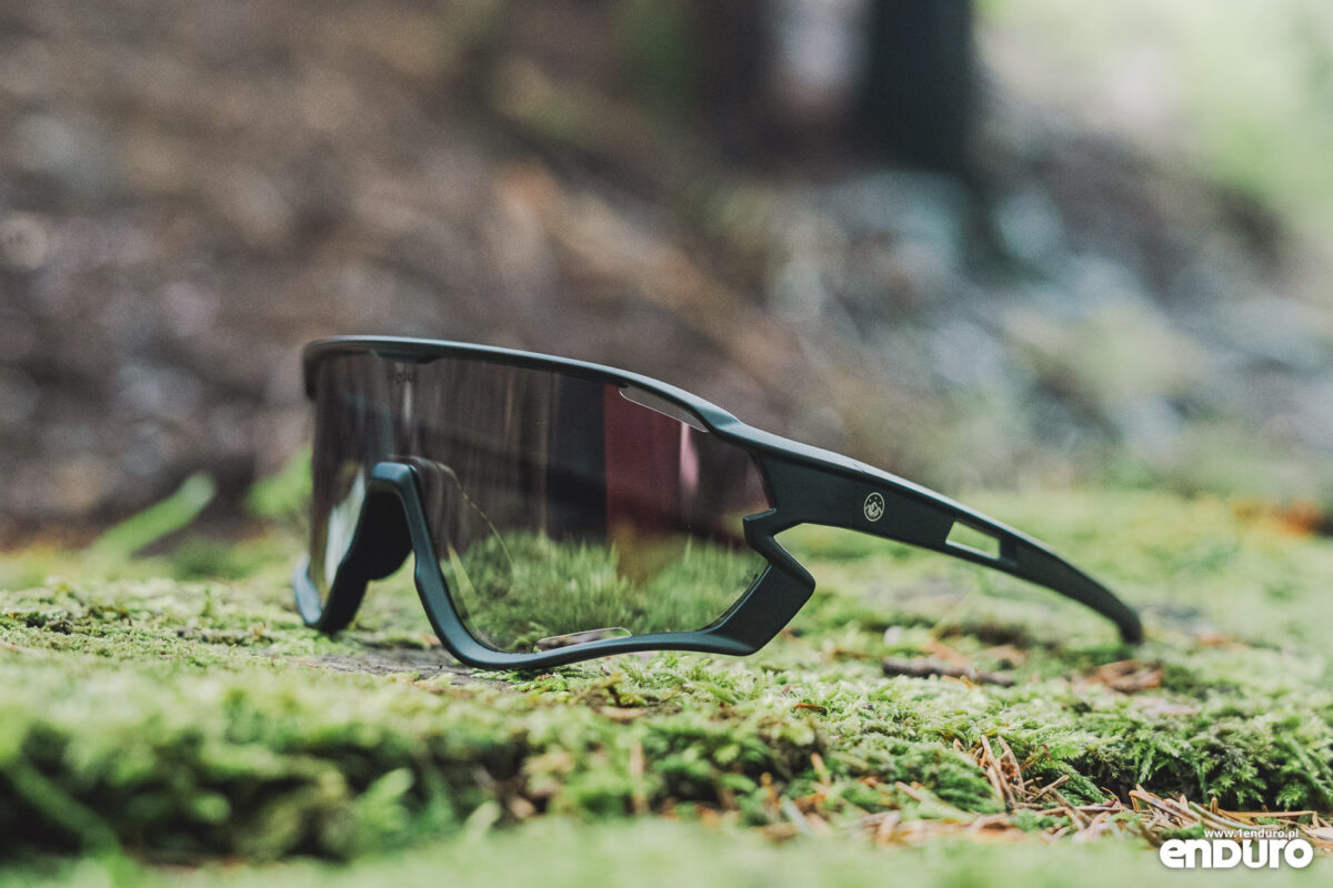 Okulary rowerowe Tripout Eternity vs Force - test