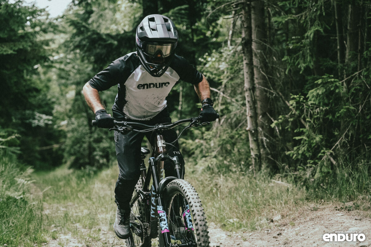 Lazer Cage i Chase KinetiCore - test porównawczy