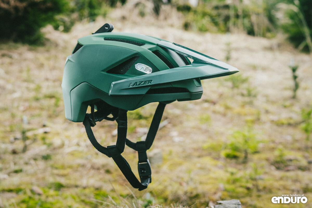 Kask Lazer Impala KinetiCore 2026 - test