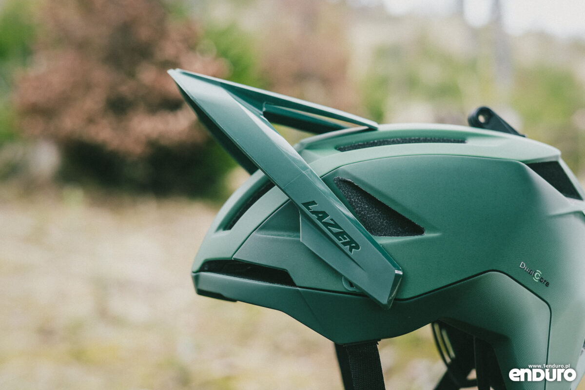 Kask Lazer Impala KinetiCore 2026 - test