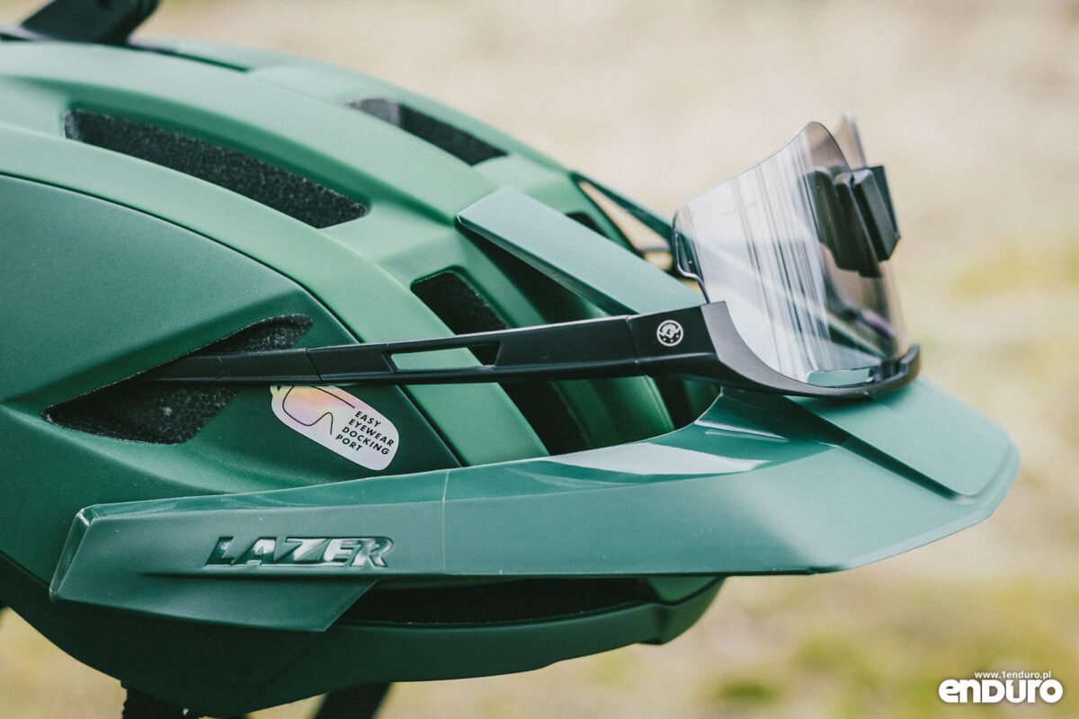 Kask Lazer Impala KinetiCore 2026 - test