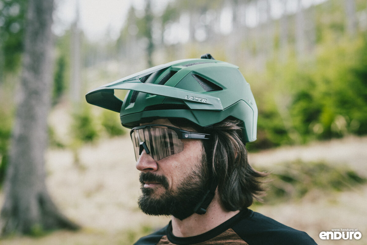 Kask Lazer Impala KinetiCore 2026 - test